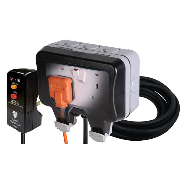 BG WP22KIT-3 Nexus Storm Weatherproof Double 13A DP Swi. Sckt w- 3m Flex