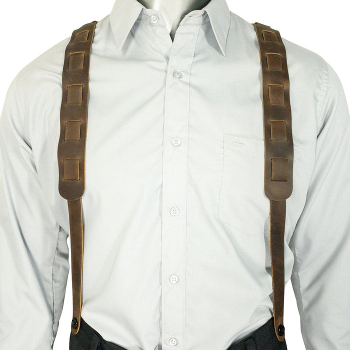 Button End Suspenders from Hide & Groom displayed on a mannequin, featuring a classic Y shape and adjustable straps. These full grain leather suspenders are designed for groomsmen, making them ideal for weddings, dinner parties, and more. Artisan crafted in La Antigua Guatemala.