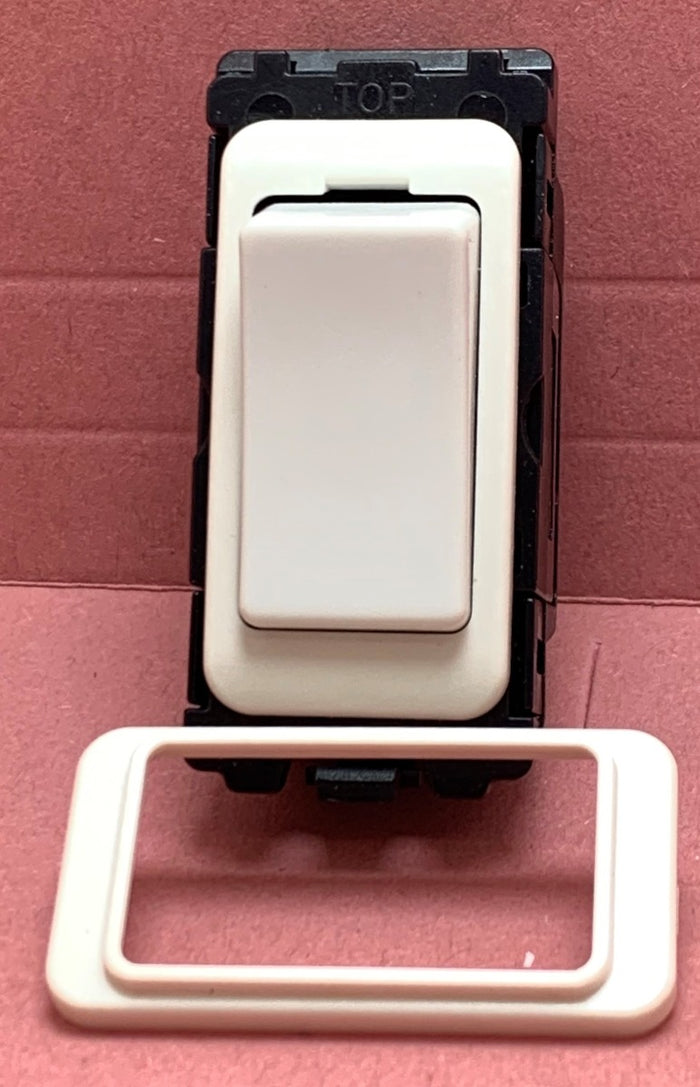Quadrant Curveline Intermediate Switch for Grid Plate, White - QG13