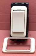 Quadrant Curveline Intermediate Switch for Grid Plate, White - QG13