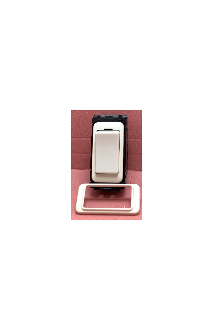 Quadrant Curveline Intermediate Switch for Grid Plate, White - QG13