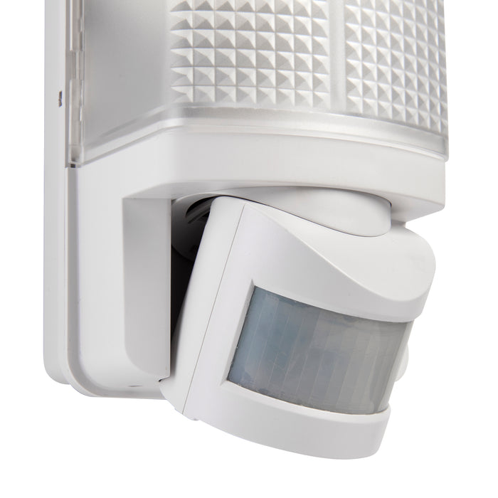 Saxby 48740 Motion PIR 1lt wall IP44 60W